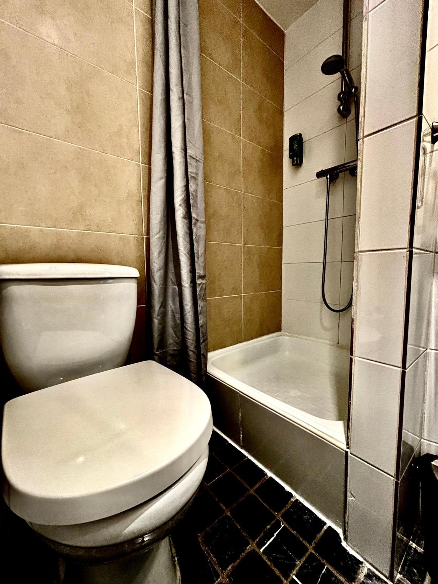 Hotel Le Bistro à Valkenburg aan de Geul Extérieur photo